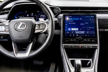 Test: Lexus LBX Hybrid 136Ps